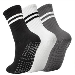 Lacholin Yoga Pilates Socks with Grips for Women, Non Slip Grips Cotton Socks for Barre, Ballet, Dance, Workouts 6-9