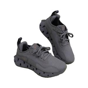 Reebok Zig Dynamica Blue Size 8.5