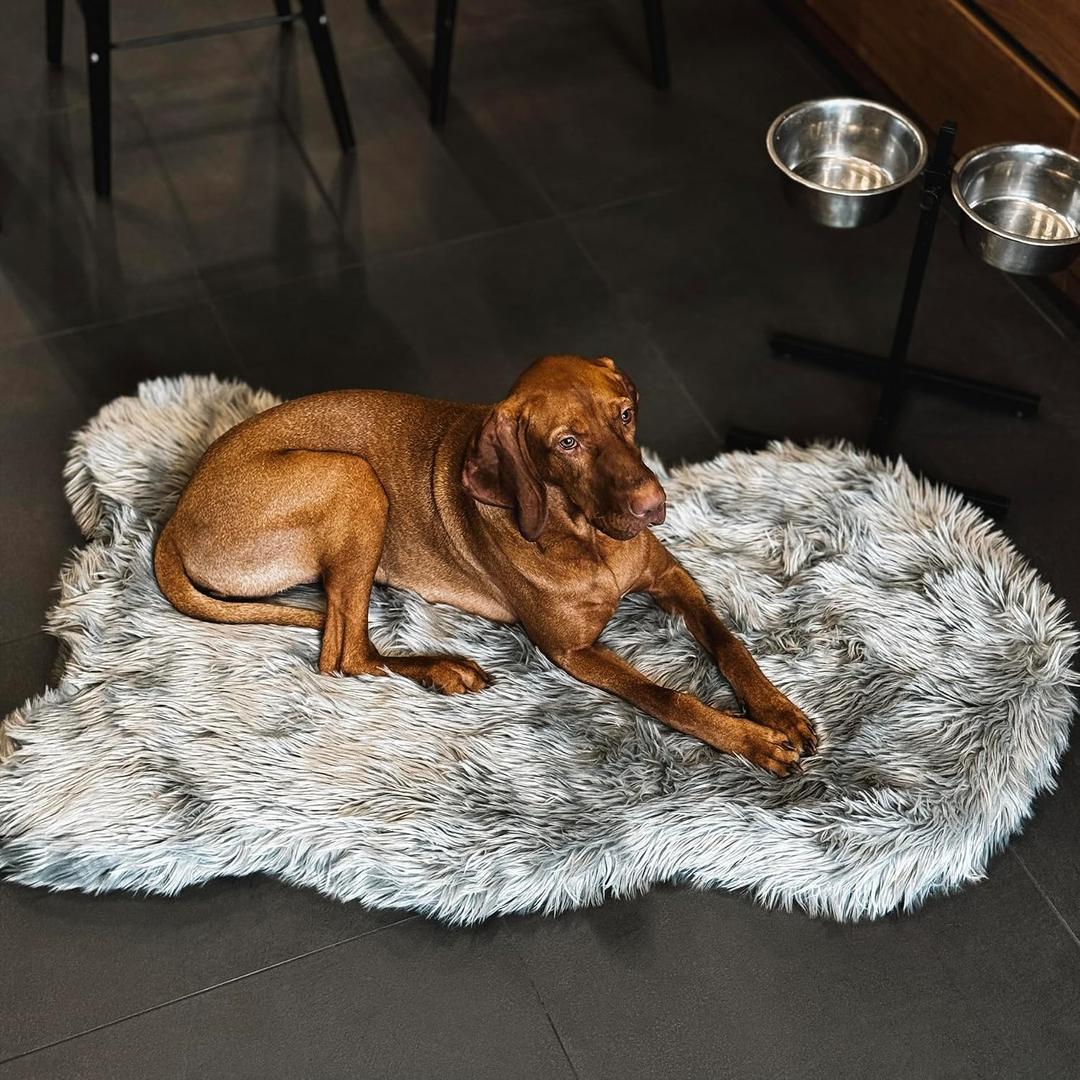 IHAPPYDOG Faux Fur Orthopedic Dog Bed, Memory Foam, Grey 60"x35"
Plush Washable Dog Rug with Waterproof Machine Washable Cover, Calming for Anxious Senior Dogs, Relieves Joints