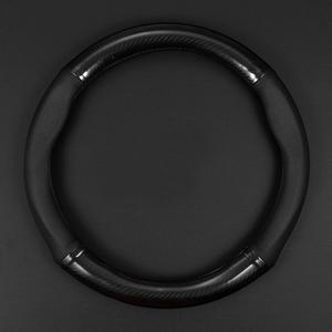 gunhunt 1 Pack Car Breathable Steering Wheel Cover, Carbon Fiber Non-Slip Steering Wheel Protector, Wear -Resistant Steering Wheel Sleeve, Four Seasons Universal Steering Wheel Set (Black #Circular) (Rounded, Carbon Fiber Black)