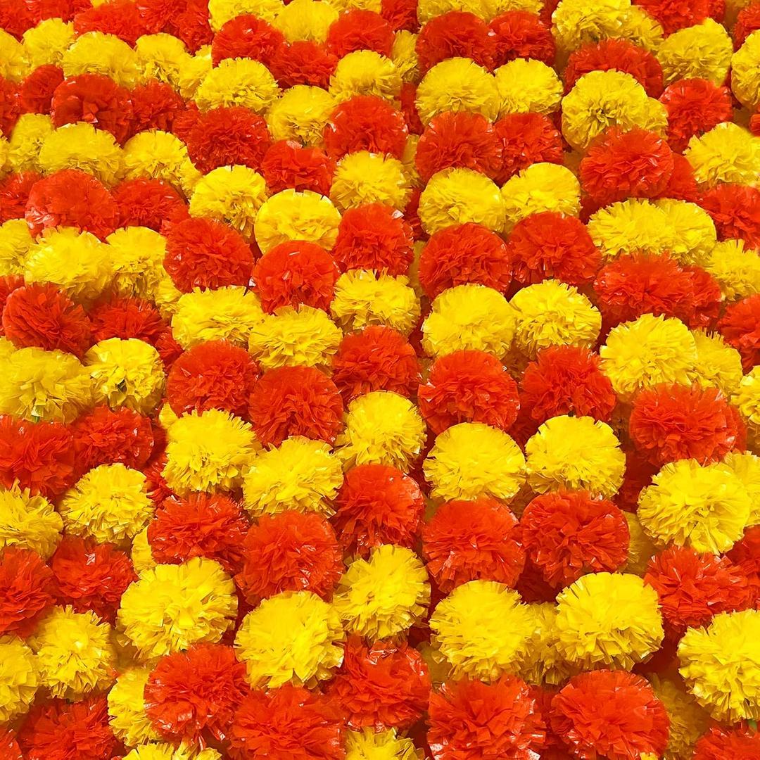 4 Pcs Long Marigold Garland for Decoration, 5 Feet Artificial Yellow Red Marigold Flowers Indian Pooja Diwali Home Wedding Mantle Decor