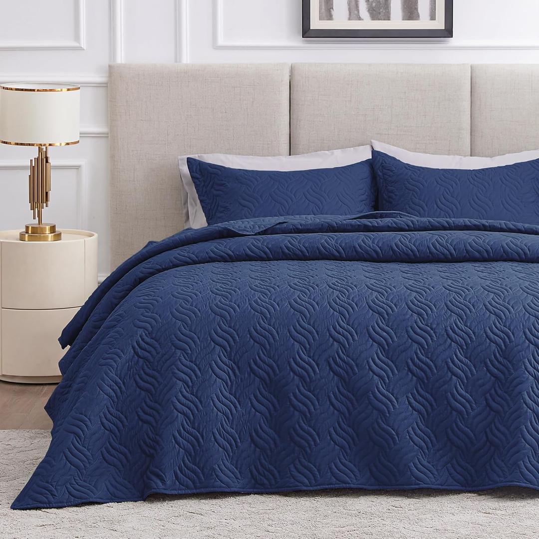 Love's cabin California King Size Quilt Bedding Set Navy Bedspreads - Cal King Summer Quilt Lightweight Bedspread- Wave Pattern Coverlet for All Season - 3 Piece (1 Quilt, 2 Pillow Shams) (Cal King (118"x106"), Wave Pattern Navy)