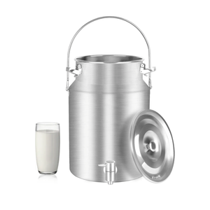 304 Stainless Steel 10 Liter Milk Can Milk Bucket Liquor Pail Bucket with Spigot 2.64 Gallon Milk Can Tote Jug with Sealed Lid Heavy Duty for Milk and Liquor
