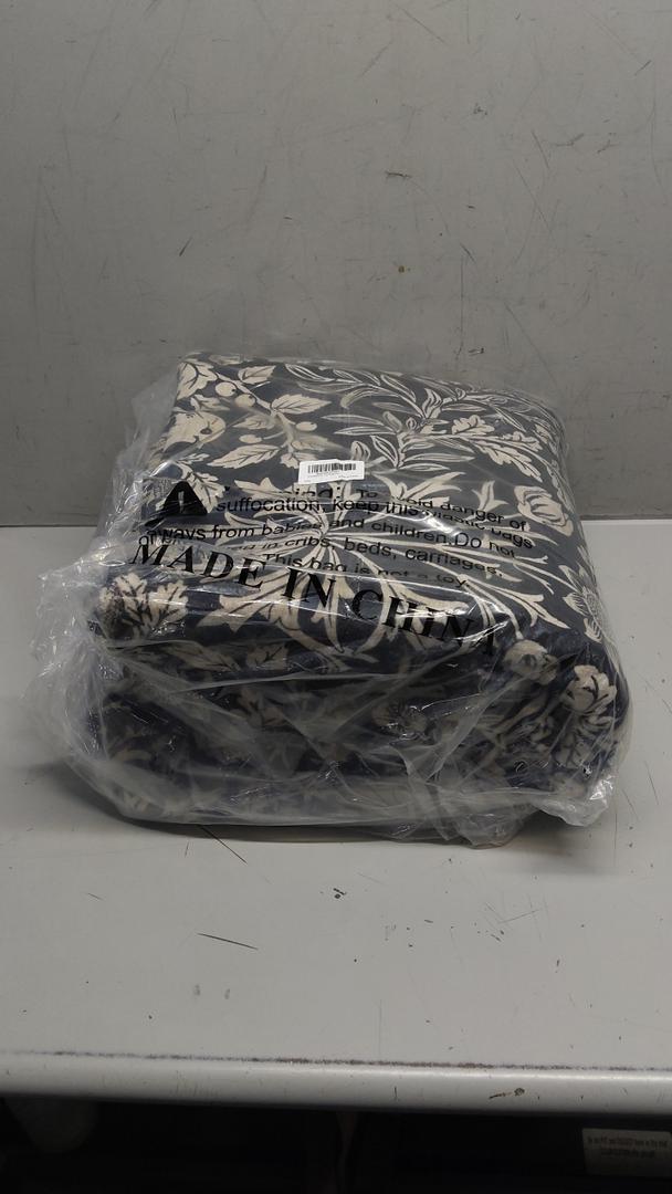 LIVEBOX 8x10 Area Rugs for Living Room, Vintage Floral Non-Slip Washable Rugs, Farmhouse Botanical Birds Nature Pattern Large Area Rug for Bedroom, Carpet for Dining Room Decor(Black,8'x10')