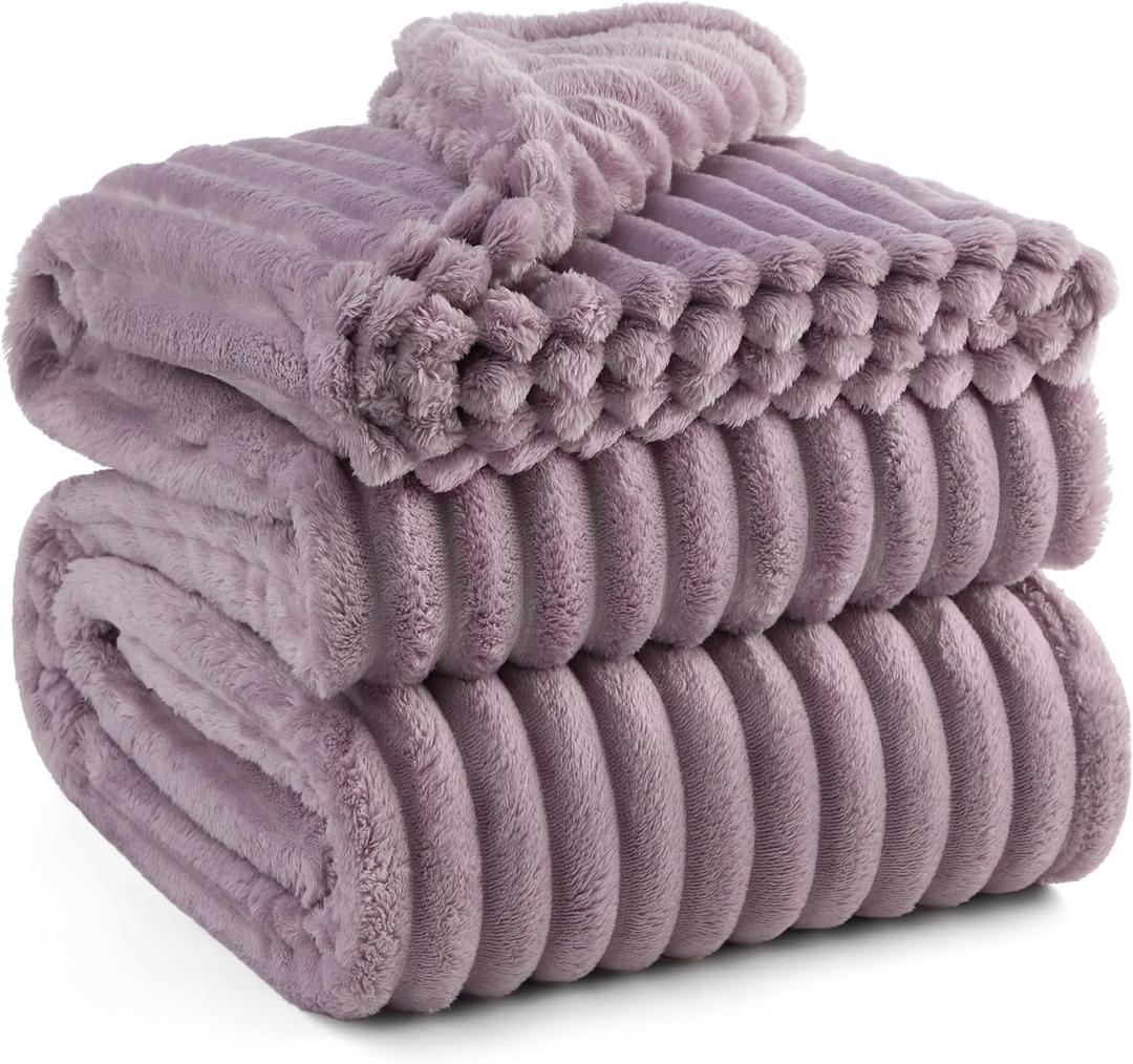 Bedsure GentleSoft Light Purple Full Blanket for Bed - Cozy Soft Blankets for Women, Cute Large Throws for Girls, 84x90 Inches