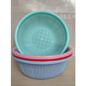 4 pcs Plastic Wash Basket Round Perforated Colander Wash Vegetables and Fruits Drain Cooked Pasta Kitchen Essentials Food Strainer Basket Strainer Kitchen, Blue/Pink/Green/Red