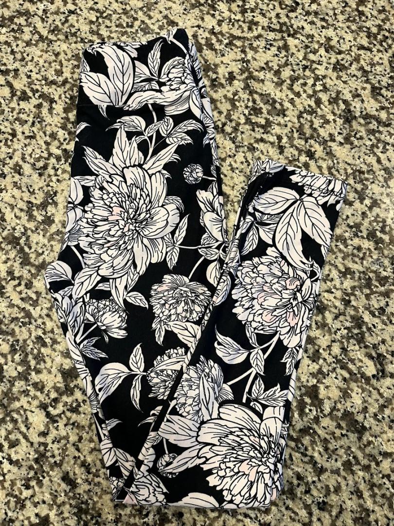 Lularoe Tween Floral Black And White (TC fits Sizes 12-18) , Pack Of 2.