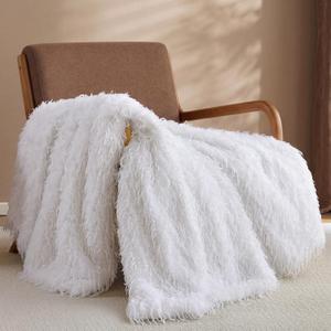weigelia Fluffy Faux Fur Throw Blanket Soft Cozy Fuzzy Blanket for Couch, Feather-Style Plush Shaggy Throw, Elegant Decor for Bed & Women, White