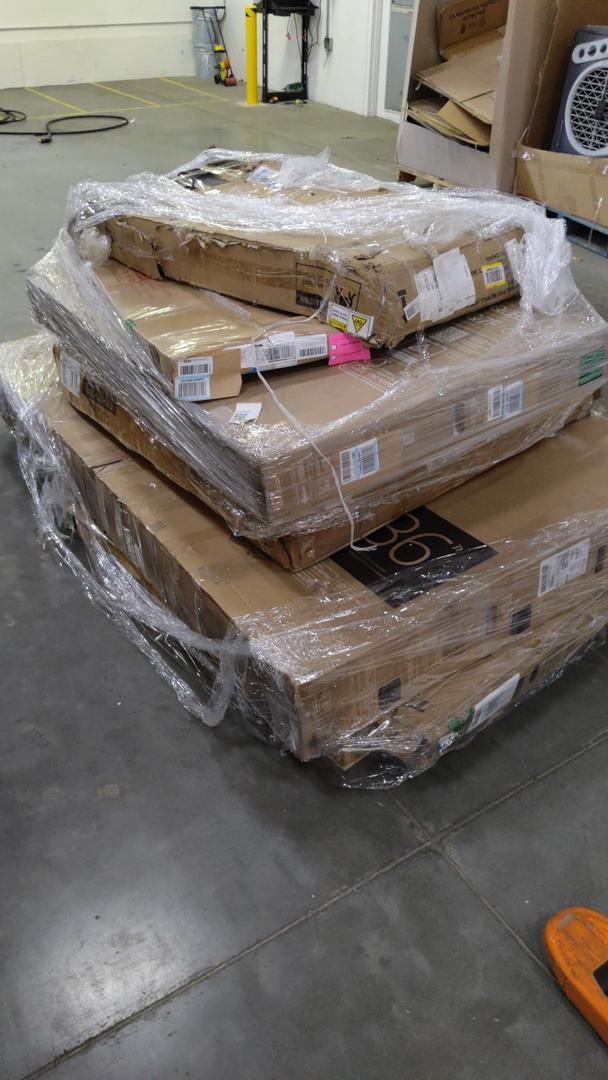 Pallet of Salvage Items