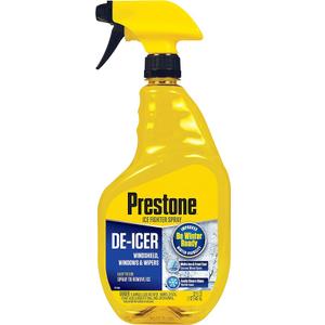 Prestone AS247 Trigger Spray Windshield De-Icer, 32 oz. with a Windshield Wiper