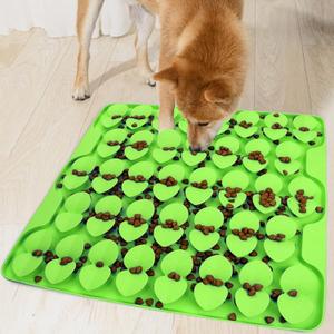 Large Silicone Snuffle Mat for Small Medium Large Dogs Slow Down Eating,Slow Feeder Lick Mat for Dry Wet Food for Pet Encourages Natural Foraging Skill,Relieving Stress (Green) (Green-L (16.3x16.3in))