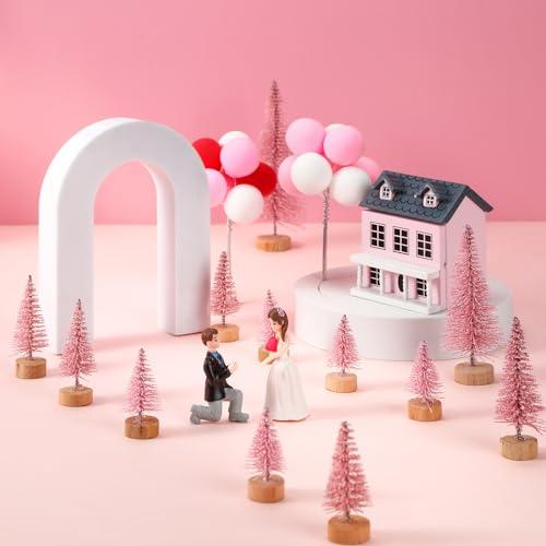 Thyle 16 Pcs Valentine Mini Village Figurines Valentine's Day Miniature House Couple Village Resin Figurines Pink and White Ornaments Set for Wedding Anniversary Home Table Party Supplies Decorations