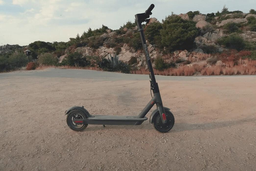 Macwheel S2/S2 Pro/S2 MAX Electric Scooter, 350-500W Motor, 8.5"-10" Solid Tires, 17-40.4 Miles Range, 19 Mph Folding Commuter Electric Scooter for Adults (Model:MX1)