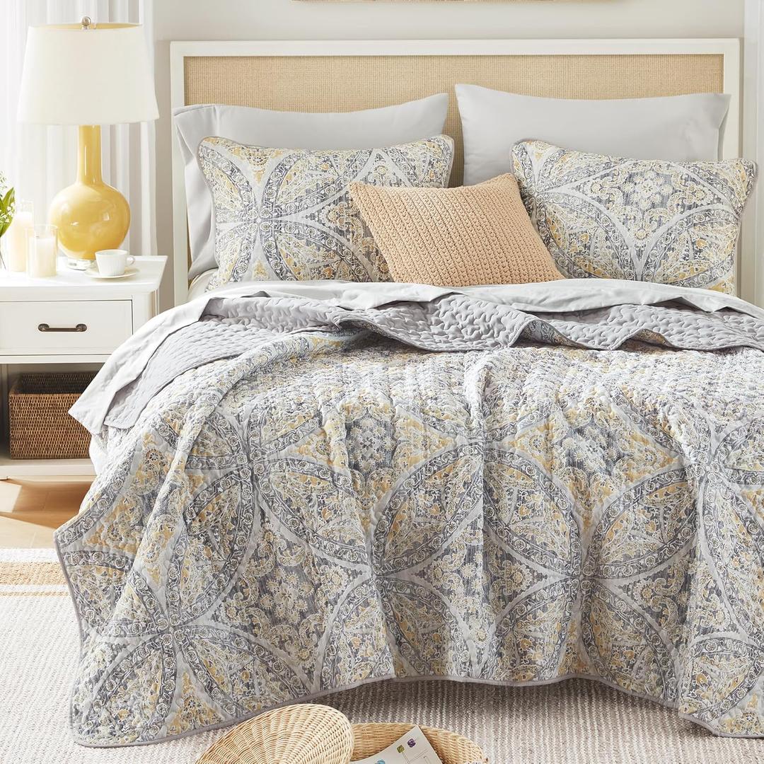 Comfort Spaces Boho Quilt Set Queen Reversible Vermicelli Quilting Queen Size Bed, All Season, Lightweight, Coverlet Winter Layer Bedding, Shams, Gloria, Full/Queen Grey/Yellow 3 Piece