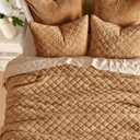 EVERGRACE Luxury Velvet Quilt Set King Size, Diamond Quilted Lightweight Velvet Comforter for All Season, Ultra Soft Oversized Bedspread Coverlet Bedding Set with 2 Pillow Shams, Gold Caramel | Luxe Velvet, Soft, Opulent Sheen, Beautiful Colors, Oversized, Oeko-Tex Certified