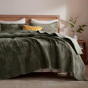 Velvet Quilt Set Full/Queen Size 90''x98'', Lightweight Olive Green Velvet Comforter Set with 2 Matching Shams, Soft Cross Stitch Bedspread Coverlet Bedding Set for All Season
