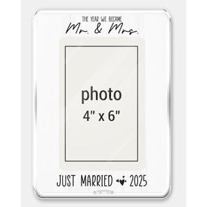 Wedding 2025 Picture Frame Gifts for Couples, Mr and Mrs Gifts, 8x5.7 inches