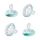 Tommee Tippee Breast-Like Night Newborn Pacifier, 0-6 Months, Breast-Like Baglet, BPA-Free Binkies, Glow in The Dark Technology, Teal/Blue, Pack of 4