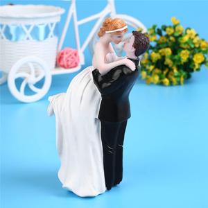 Romantic Wedding Party Cake Topper Ornament, Synthetic Resin Bride & Groom Figurine Used for Wedding Cake,Valentine's Day Present,Home Decoration (E)