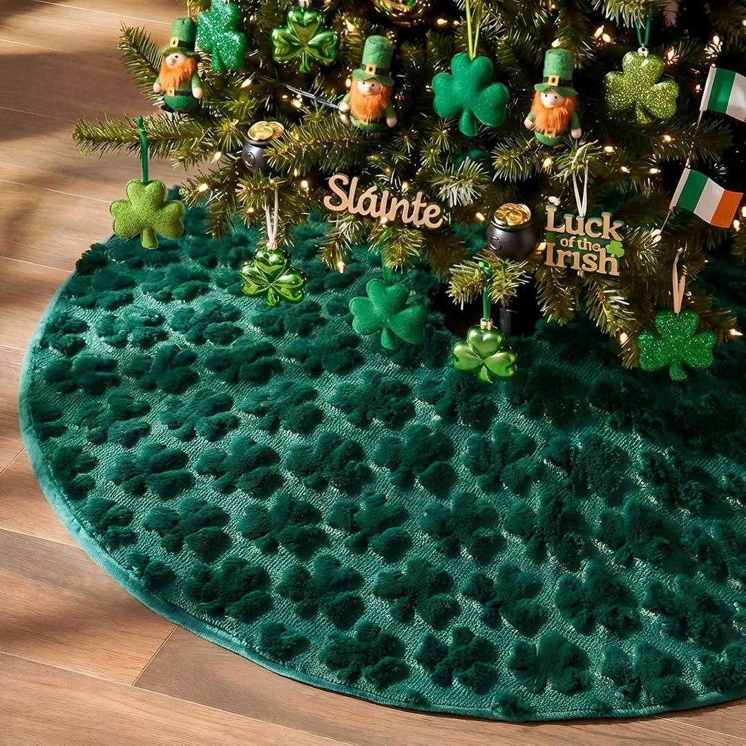 Civaner St. Patrick's Day Tree Skirt 36 Inch Green Plush Faux Fur Shamrock Tree Skirt Mat for St. Patrick's Day Holiday Party Indoor Outdoor Home Office Decorations