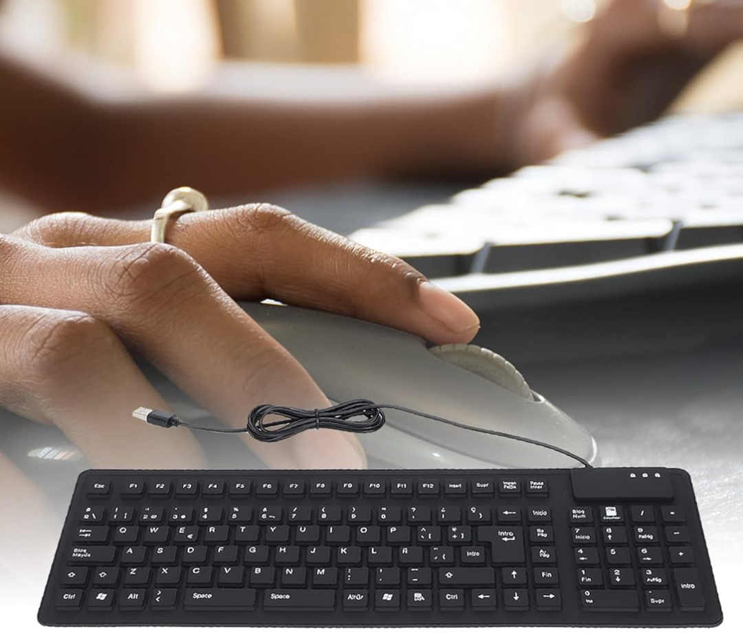 Digital Innovations 4250400 Easy View USB Keyboard Large Print Keys (Black)