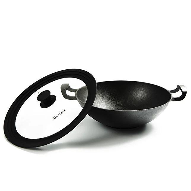 CAST IRON WOK WITH LID
DURABLE AND VERSATILE WITH A SILICONE LID