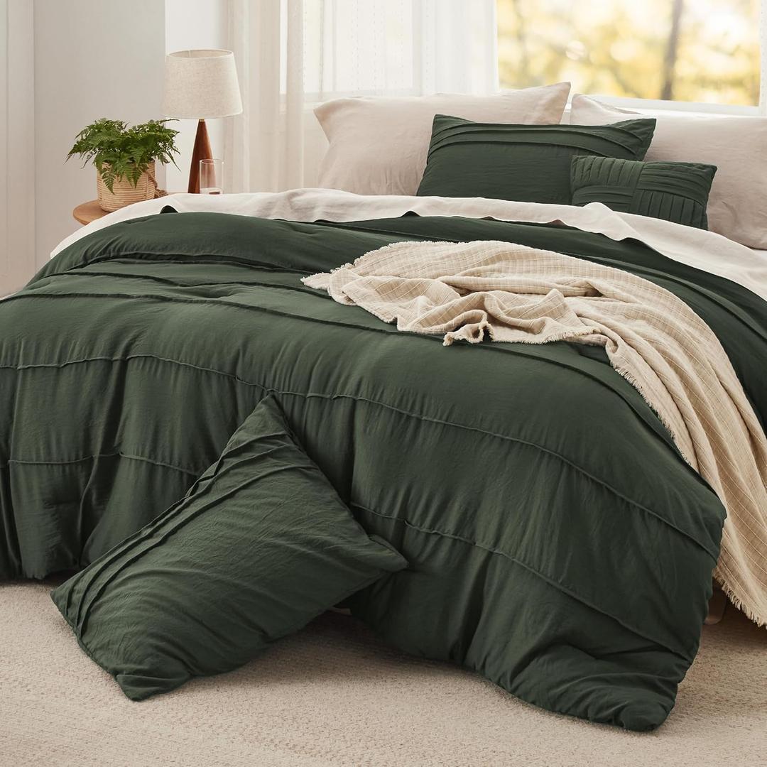 Bedsure Olive Green Oversized King Size Comforter Set - 4 Pieces Pinch Pleat Bed Set, Down Alternative Bedding Sets for All Season, 1 Comforter, 2 Pillowcases, 1 Decorative Pillow
