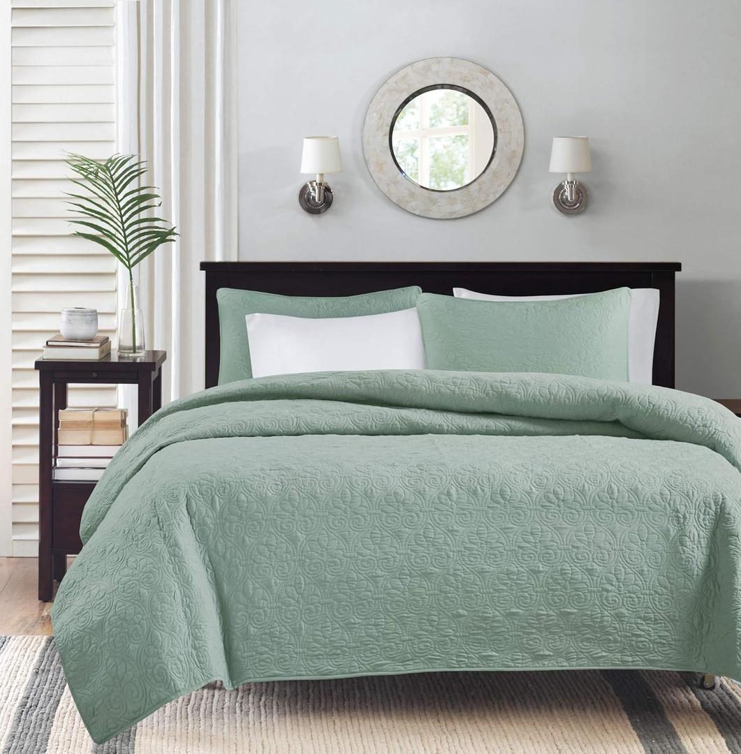 Madison Park Quebec Dusty Pale Seafoam 3-Piece Quilted King Coverlet SetFor King or Cal King Bed Ideal For Warm Climate Room Dcor or Add-on For Extra Warmth