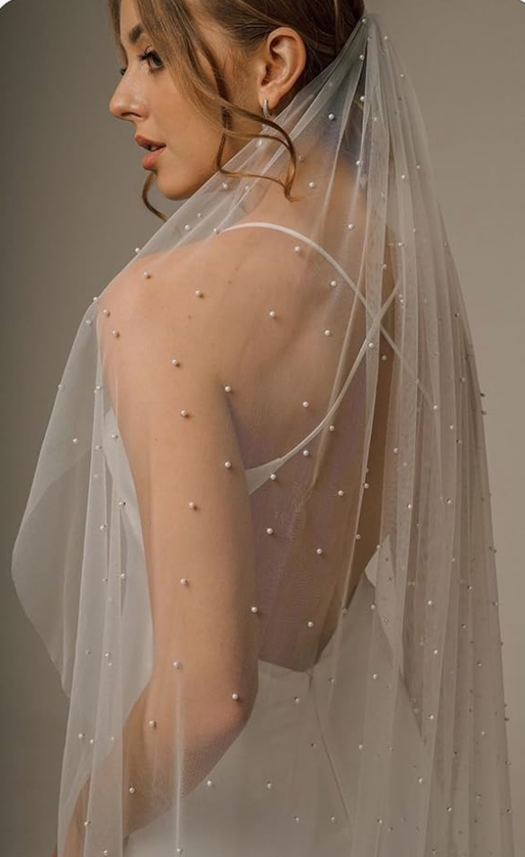 Long Wedding Bride Pearl Veil Chapel Length Veils Soft Tulle Bridal Veils with Comb 59-118 Inches