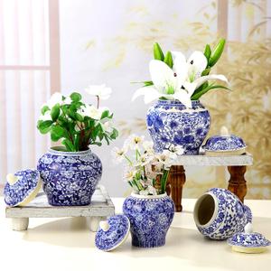 Hushee Set of 4 Blue and White Porcelain Vase Chinoiserie Ginger Jar Blue Flower Vase 2 Size Ceramic Chinese Flower Decorative Bud Jars with Lid for Home Bedroom Shelf Tabletop Decor