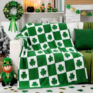 Buryeah St Patricks Day Knit Throw Blanket, 50 x 60 Inch Irish Shamrocks Reversible Knitted Throw Blanket, Lucky Green Clover Cozy Soft Lightweight Gift for Couch Sofa Bed