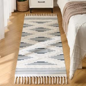 Boho Runner Rug Washable Hallway Rug Runner, Tufted Woven Cotton Farmhouse Area Floor Mat for Bedroom, Modern Diamond Entryway Carpet with Tassels (Grey, 2'x6')