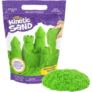 Kinetic Sand, 2.5lbs Green Play Sand, Moldable Sensory Toys for Kids, Resealable Bag (Packaging May Vary), for Ages 3 and up