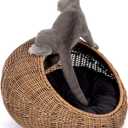 D+GARDEN Wicker Cat Bed Dome for Medium Indoor Cats - a Covered Cat Hideaway Hut of Faux Rattan Houses Pets in Dome Basket, Washable