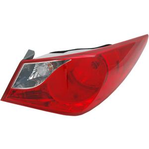 TYC Right Tail Light Assembly Compatible with 2011-2014 Hyundai Santa Fe