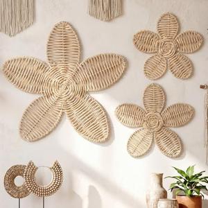 Wesiti 3 Pcs Rattan Flower Wall Decor Boho Daisy Nursery Decoration Woven Rattan Flower Wall Art for Home Nursery Bedroom Farmhouse Decorations Housewarming Gifts