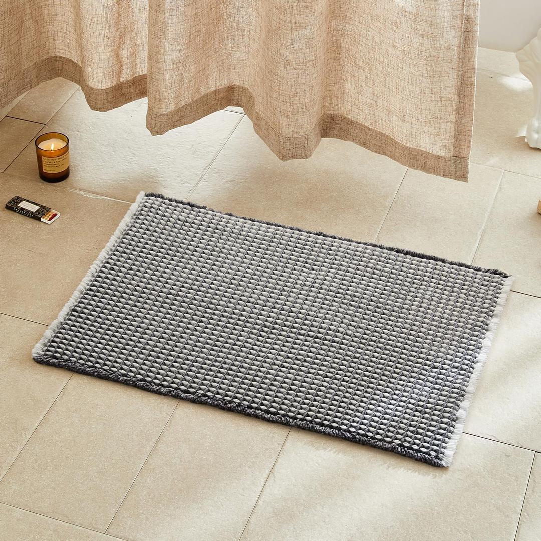 TYUU Waffle Bath Mat, Boho Bathroom Rugs Non Slip Washable Super Absorbent Quick Dry Bath Mat Farmhouse Bathroom Decor, 30"x20" Grey and White (1'8" X 2'6" (Rectangular))
