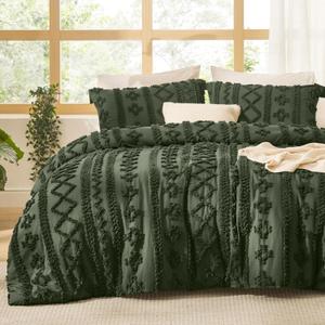 Bedsure Tufted Boho Comforter Set Oversized Queen - Olive Green Boho Bed Set, GentleSoft 3 Pieces Farmhouse Shabby Chic Embroidery Bedding, Gifts for Woman, Soft Jacquard Comforter for All Seasons