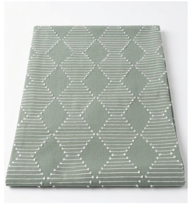 Lynn Clip Green Size 13x72 Runner
