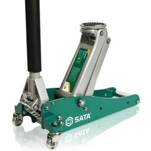 SATA 1.5-Ton (3,300 lb) Aluminum & Steel Hybrid Jack, Portable Design with Dual-Piston Quick Lift Pump, Tested for 1.5X Overload for Ultimate Safety