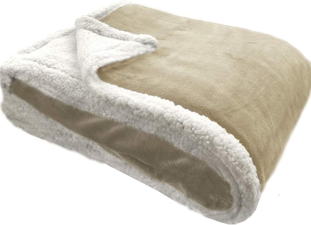 Blanket - Faux Sheepskin Throw Blanket - 100% Polyester Reversible Blanket for Bed Room or Living Room Sofa - Soft & Cosy Blanket Throw 54x74
