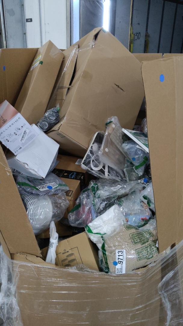 Pallet of Salvage Items