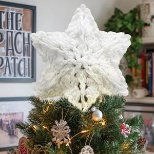 Syhood 10 Inch Snowflake Christmas Tree Topper Crochet Snowflake Farmhouse Holiday Xmas Decor for Christmas Tree Topper Ornament Party Decoration, White