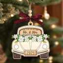 3 x Wedding Gifts 2025, First Christmas Married Ornament, Mr and Mrs Gifts As Engagement Gift for Newlyweds, Wooden Ornaments for Christmas Tree Decorations, Just Married Gift for Couple