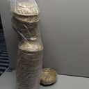 Restaurantware Bento Tek 10.1 Ounce Meal Prep Containers, 100 Disposable Take Out Bowls - Lids Sold Separately, Round, Brown And Blue Plastic Food Containers, Serve Poke, Noodles, Salads,