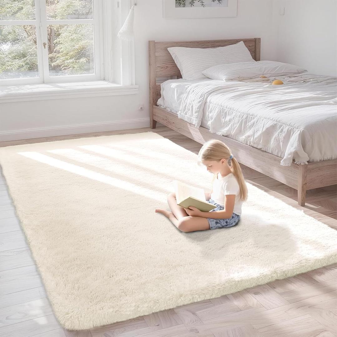 Shag Cream Rug Small 3x5 Area Rugs for Bedroom Bedside Dorm Living Room, Non-Slip Ultra Soft Fluffy Rugs for Kids Room, Girls Room, Study, Office, Playroom, Easy to Clean, Small Carpet Dcor