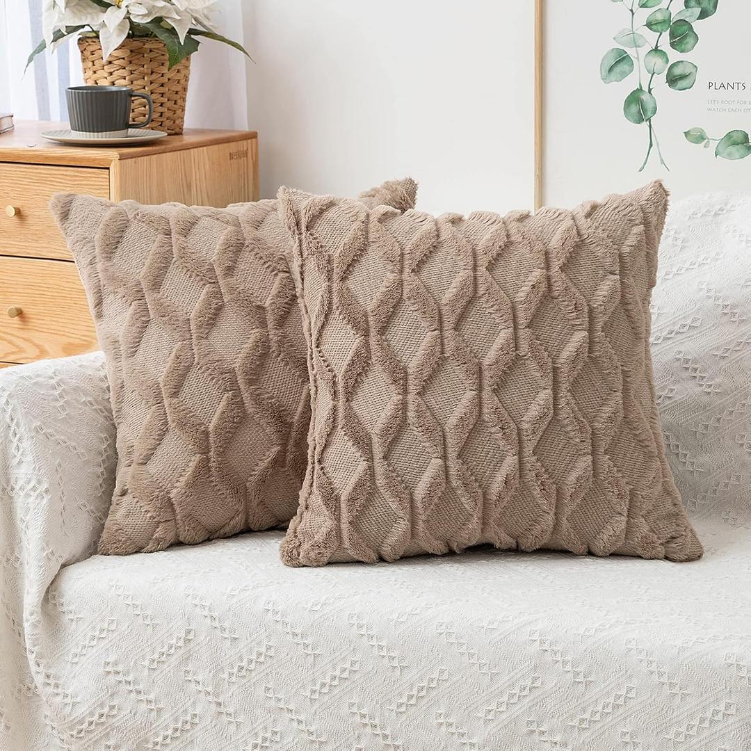 MIULEE Light Brown Throw Pillow Covers 18x18 Set of 2 Decorative Farmhouse Couch Throw Pillows Boho Shells Cute Soft Plush Wool Winter Pillowcases for Bedroom Living Room Sofa