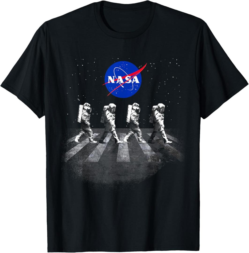 NASA T-Shirt Walking Astronauts in Space T-Shirt, Size XL