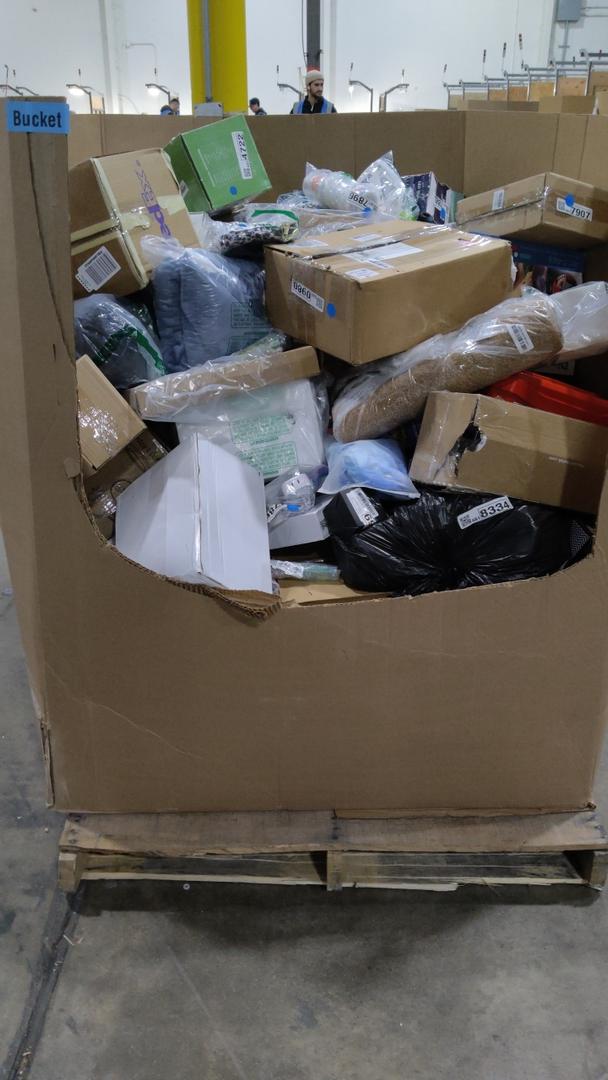 Pallet Of Salvage Items