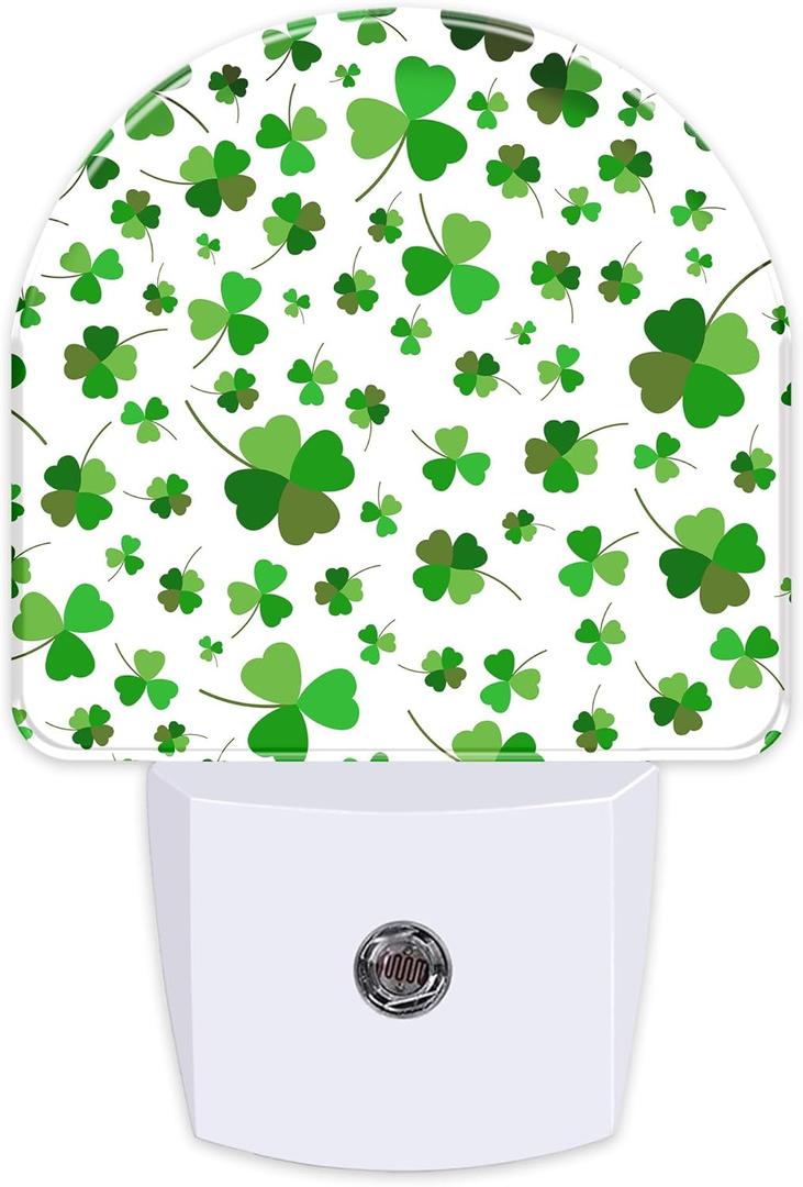 St.Patrick's Day Shamrock Night Light,Dusk-to-Dawn Auto Sensor Green Ireland Clover Lucky Plug in Night Light for Kids,0.5W Energy Saving LED NightLights for Bedroom/Bathroom,Ideal Gifts